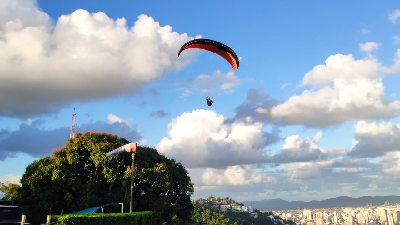 Voo Duplo de Parapente em São Vicente SP